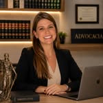 Dra. Lívia Cristina Sica - Advogada responsável